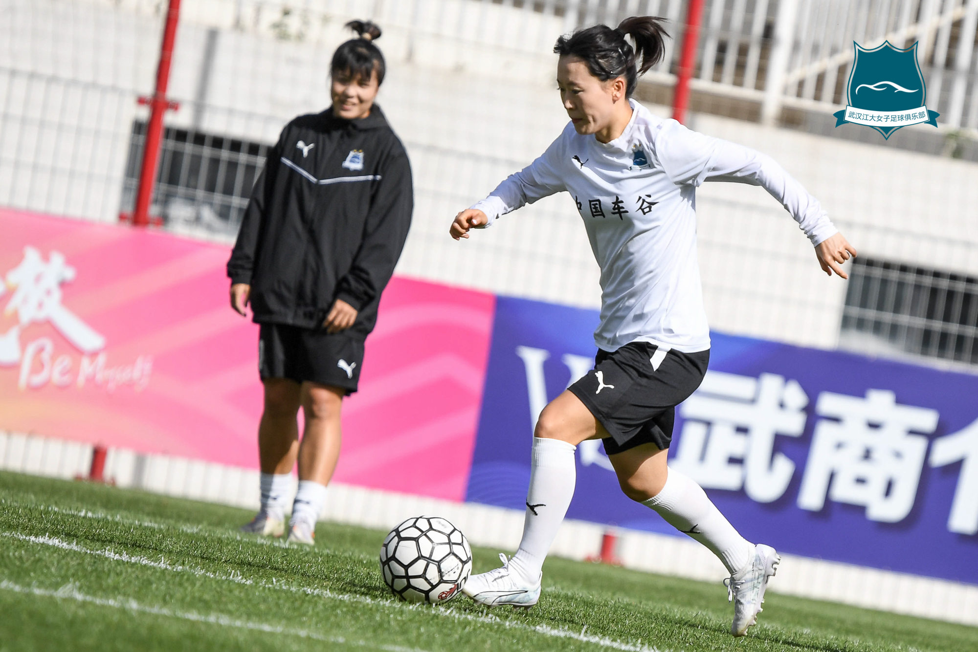 pg电子试玩-中国女足选手勤奋训练备战高水平比赛的简单介绍