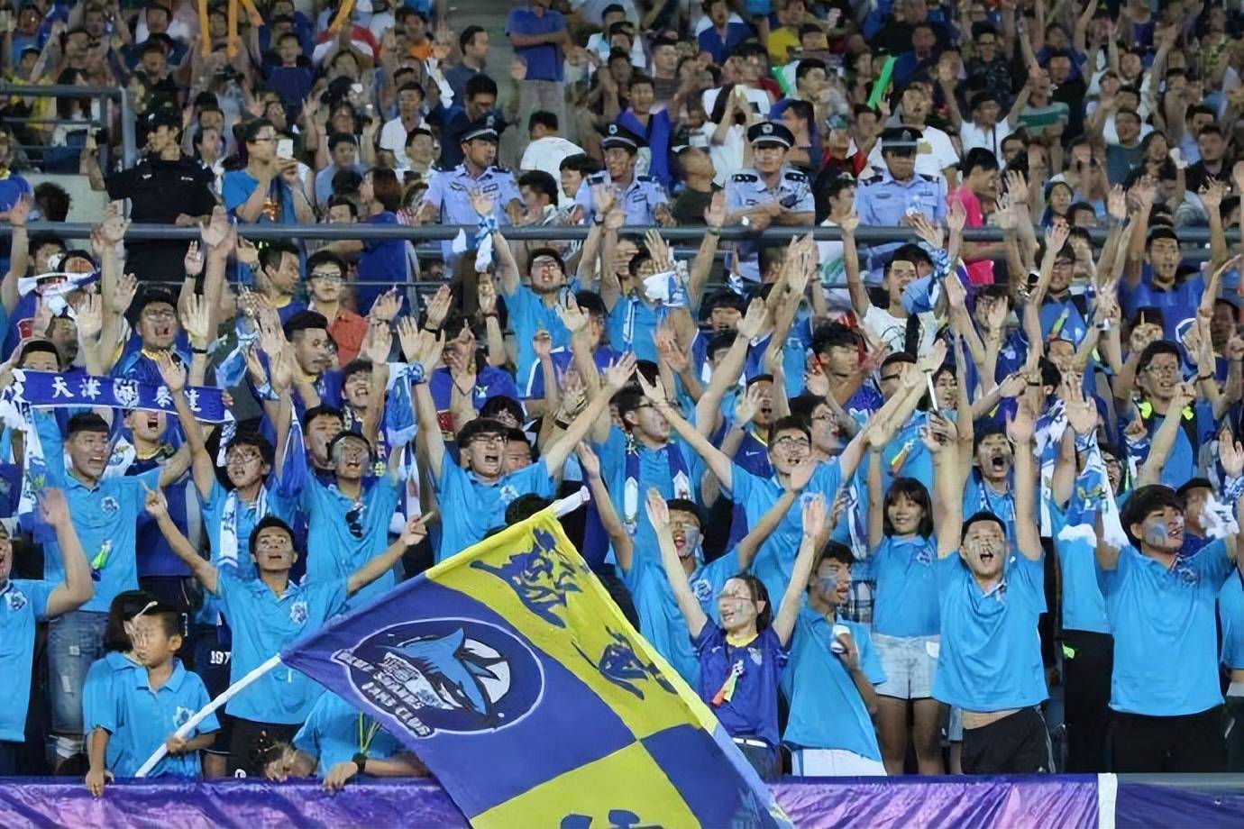 -河北华夏幸福豪取三分，实力凸显