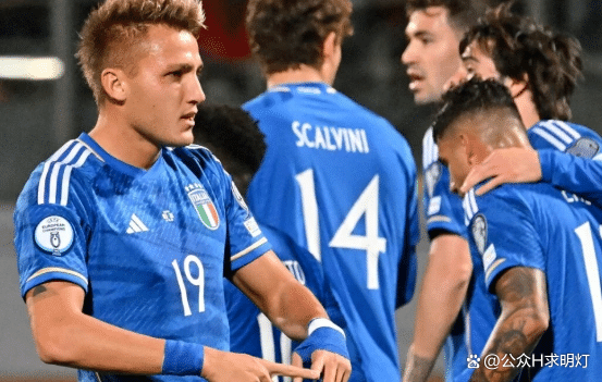 意大利队在热身赛中赢得胜利