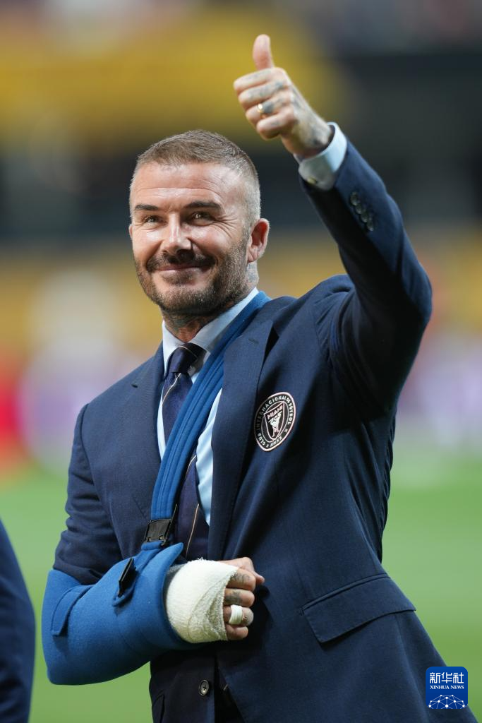 塞维利亚鏖战巴黎圣日耳曼,维尼修斯操刀奇招英雄翻盘宿敌对决全球总决赛,锁定晋级资格的简单介绍 塞维利亚鏖战巴黎圣日耳曼,维尼修斯操刀奇招英雄翻盘宿敌对决全球总决赛,锁定晋级资格的简单介绍