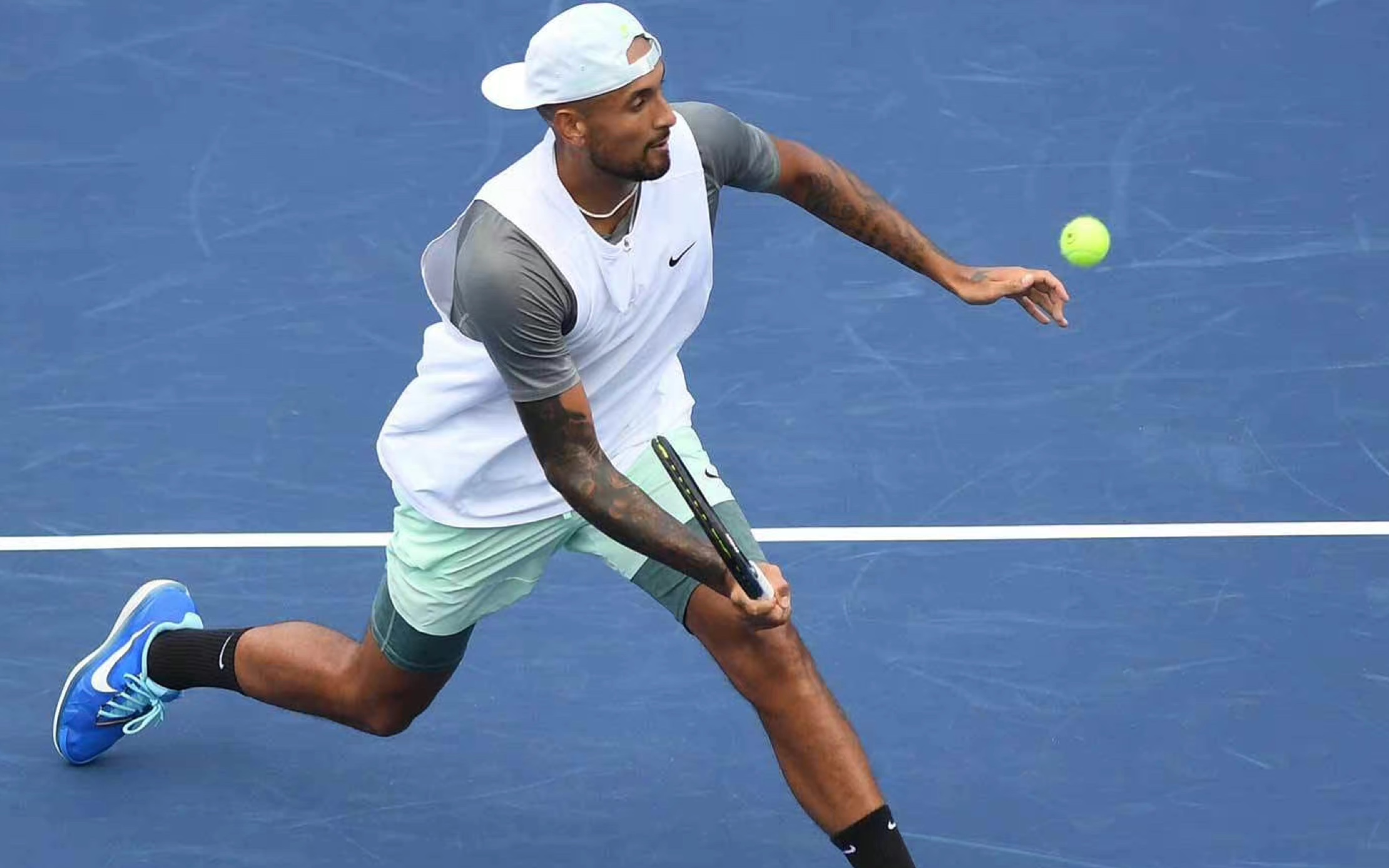 世界网球队完胜澳大利亚网球队,克耶高斯爆发神勇的简单介绍 世界网球队完胜澳大利亚网球队,克耶高斯爆发神勇的简单介绍