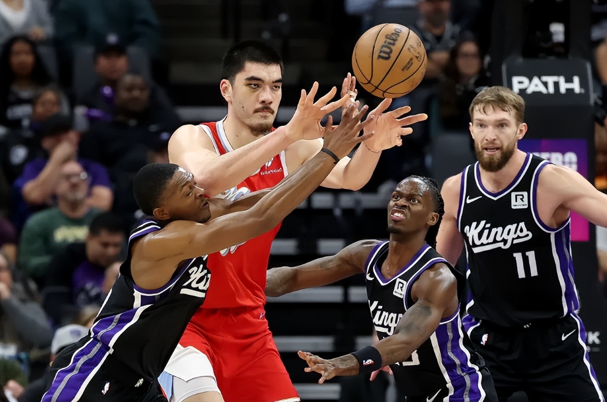 pg电子下载-灰熊险胜国王，恩比德高光表现的简单介绍