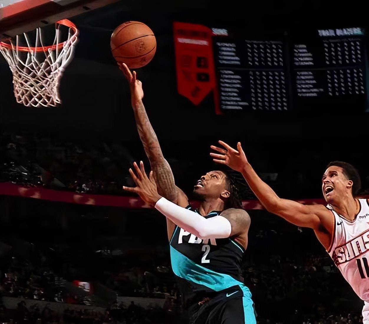 太阳完胜尼克斯，戈贝尔统治全场